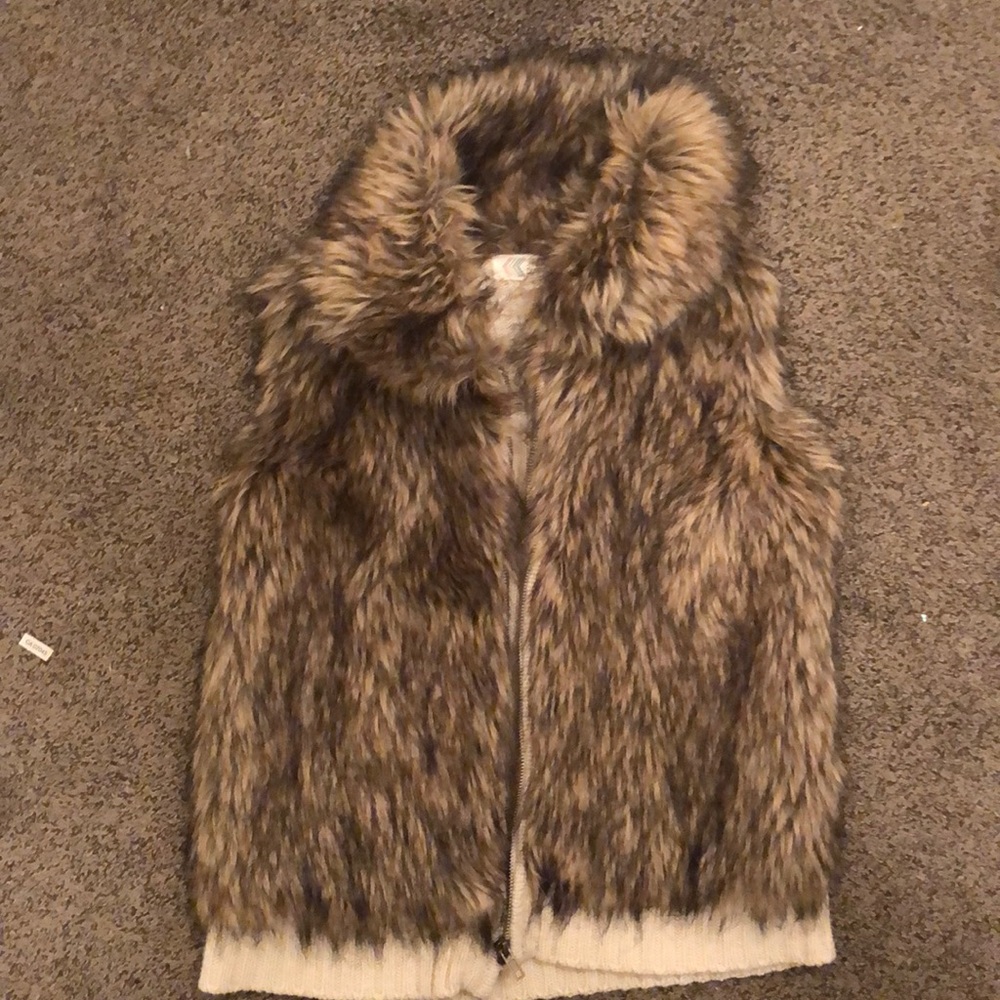 White/brown Fur vest